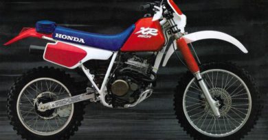 XR 250R my '88 ver. USA