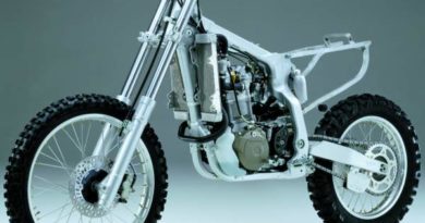 XR 650R my'00 particolare ciclistica